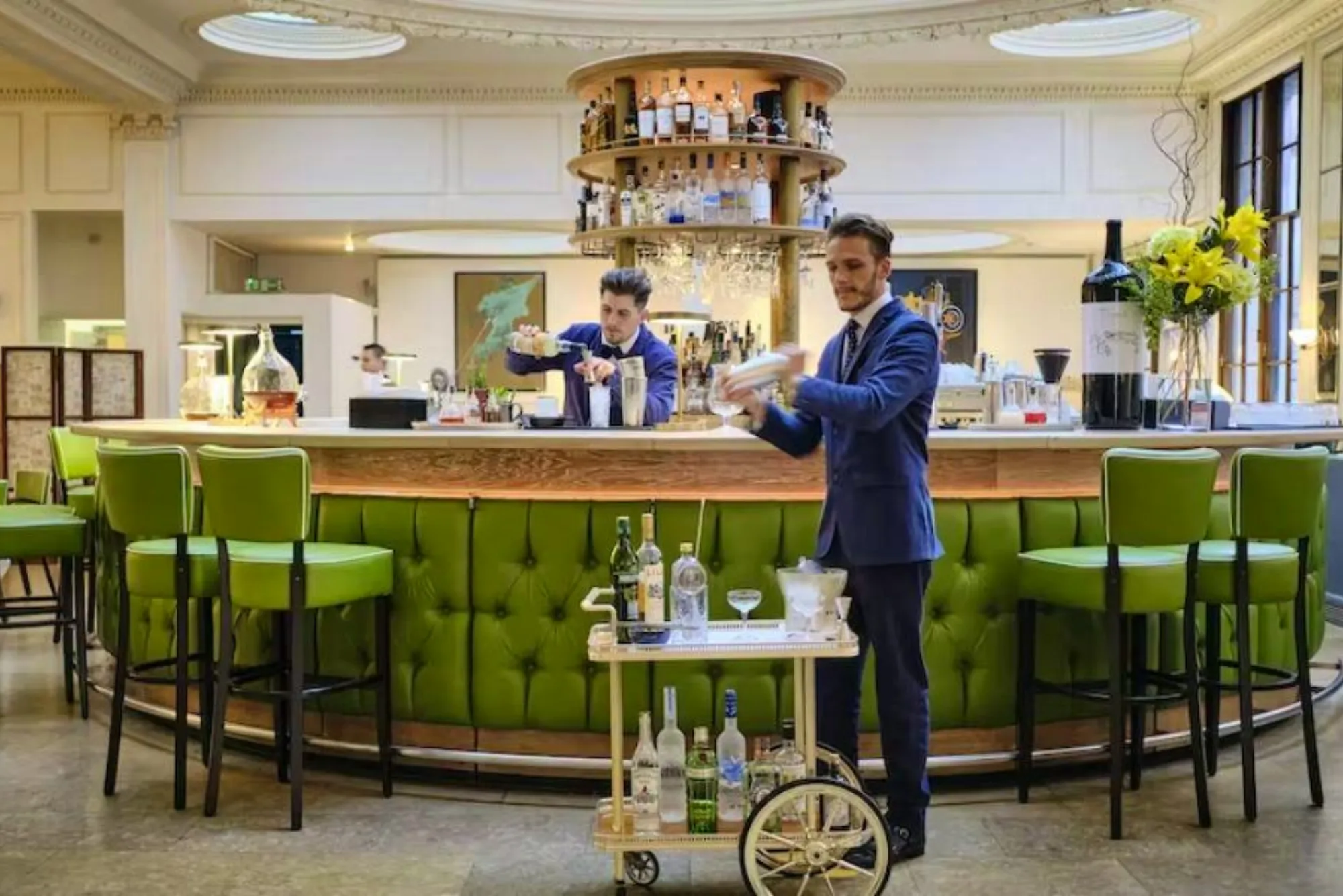 will restaurants be open on coronation day