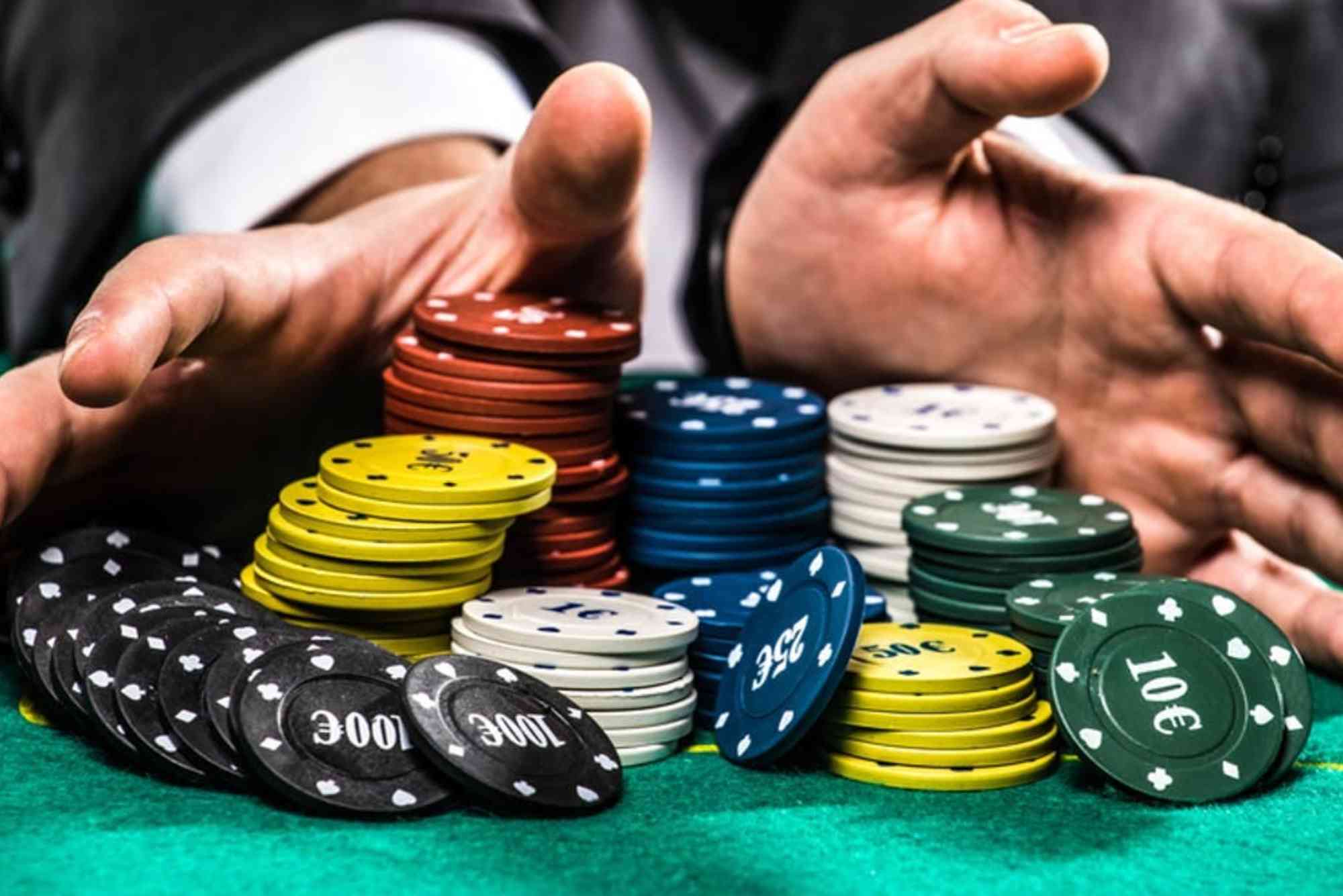How Can I Avoid Gambling Scams Online?